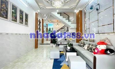 Chủ giảm 500 triệu,cần bán gắp nhà hẻm xe hơi đậu cửa Dt : 4,2 m x 12