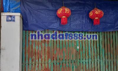NHÀ BÁN MẶT TIỀN ĐƯỜNG, GẦN CHỢ, TRƯỜNG HỌC, TRẠM Y TẾ..